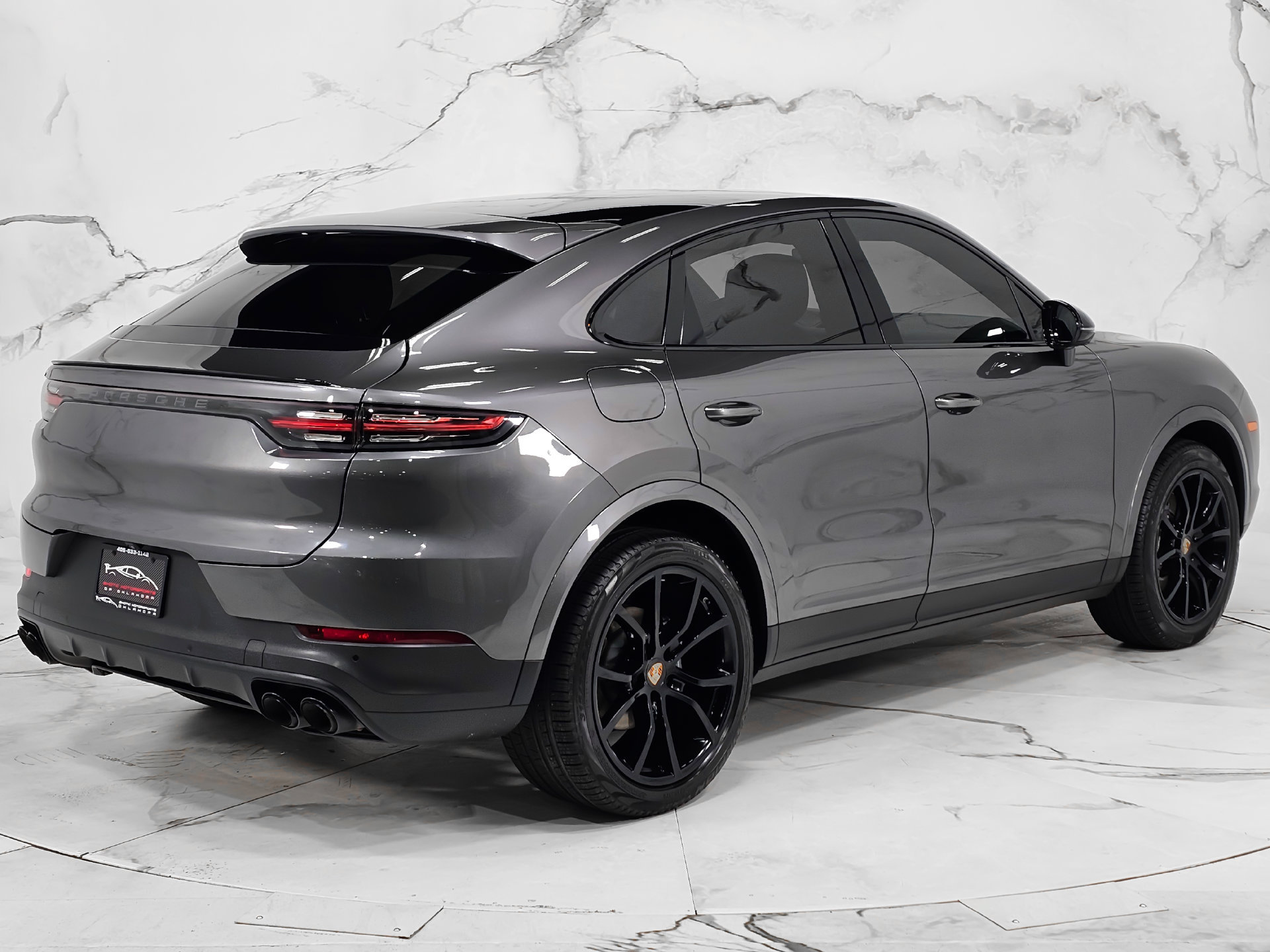 Used 2022 Porsche Cayenne Coupe AWD/4WD image 11