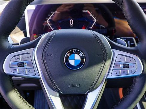 New 2026 BMW X7 xDrive40i AWD/4WD image 14