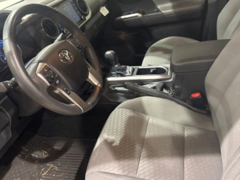 Used 2023 Toyota Tacoma SR5 image 5