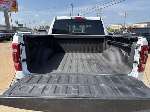 Used 2020 RAM 1500 Laramie AWD/4WD image 20