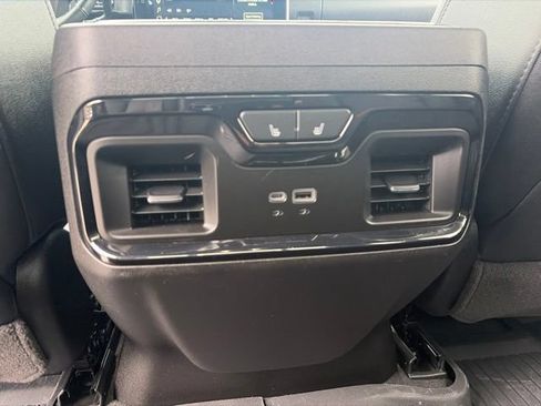 Used 2025 GMC Sierra 2500 AT4 w/ AT4 Preferred Package AWD/4WD image 20