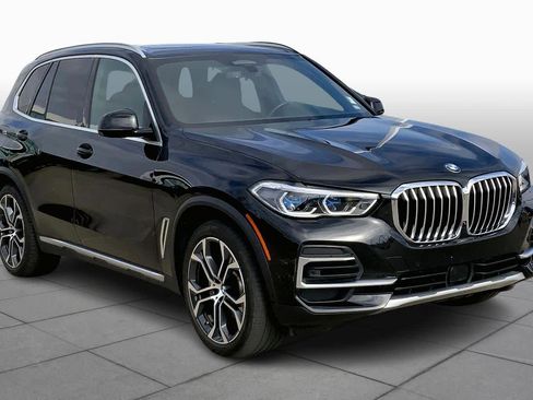 Used 2023 BMW X5 xDrive40i w/ Executive Package image 2