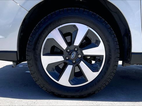 Used 2018 Subaru Forester 2.5i w/ Alloy Wheel Package AWD/4WD image 8