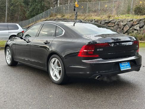 Used 2017 Volvo S90 T5 Momentum w/ Vision Package image 4
