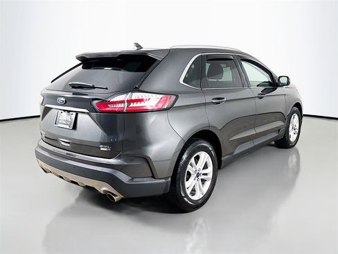 Used 2019 Ford Edge SEL image 18