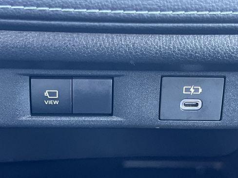 Used 2024 Toyota Grand Highlander Limited image 6