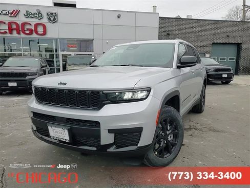 Certified 2025 Jeep Grand Cherokee L Altitude image 11