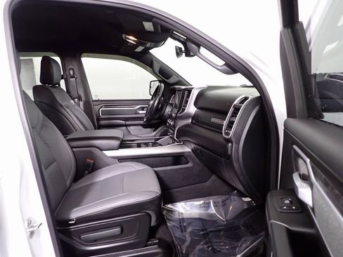 Used 2022 RAM 1500 Big Horn image 30