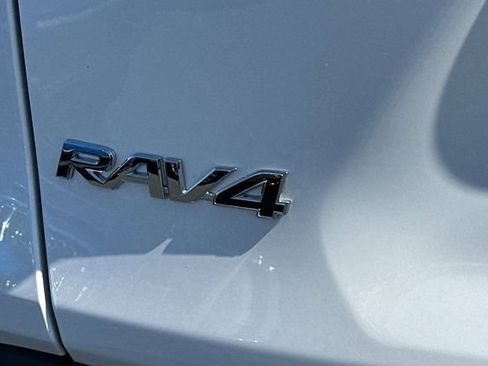 Used 2025 Toyota RAV4 LE FWD image 29