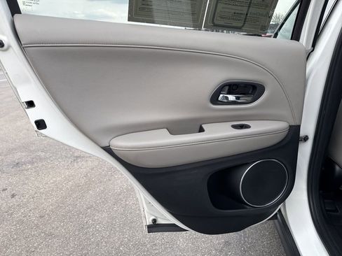 Used 2016 Honda HR-V EX-L image 31