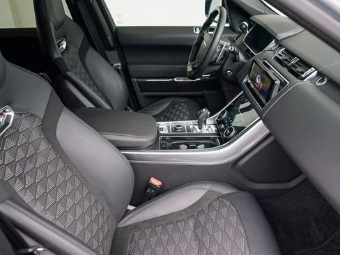 Used 2022 Land Rover Range Rover Sport SVR image 21