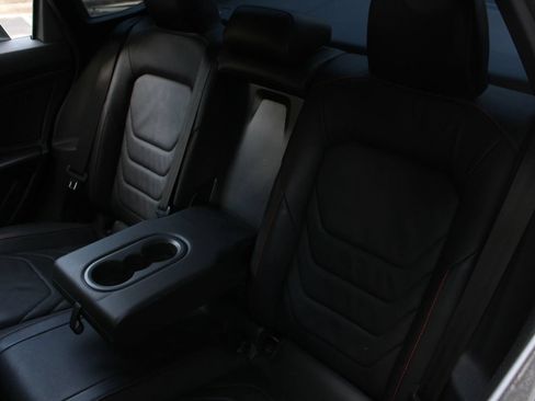Used 2019 Volkswagen Jetta GLI Autobahn FWD image 18
