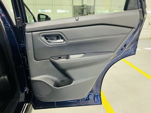 New 2026 Nissan Rogue SV image 29