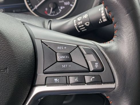 Used 2023 Nissan Sentra SR w/ Midnight Edition Package FWD image 13