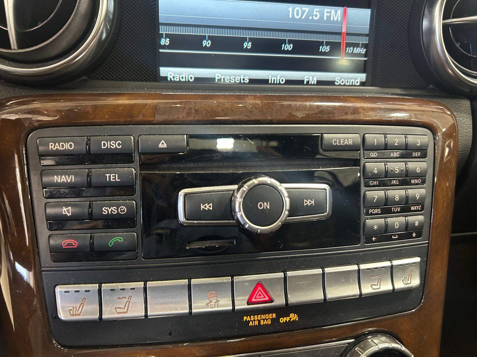 Used 2015 Mercedes-Benz SLK 250 image 17