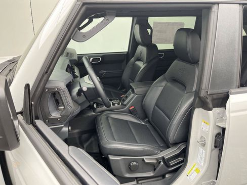 New 2026 Ford Bronco Badlands AWD/4WD image 8