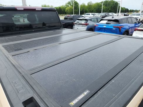 Used 2024 Chevrolet Silverado 2500 LT AWD/4WD image 8