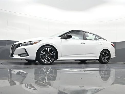 Used 2023 Nissan Sentra SR w/ Trunk Package FWD image 30