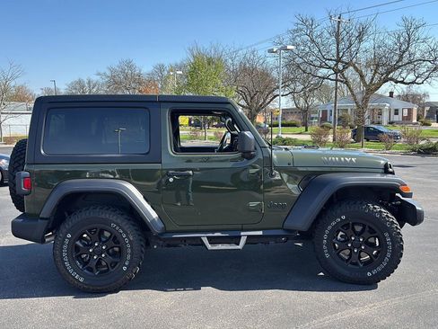 Used 2022 Jeep Wrangler Willys AWD/4WD image 11
