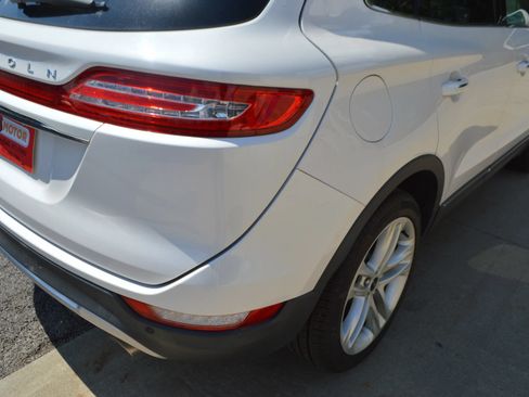 Used 2019 Lincoln MKC Reserve AWD/4WD image 9