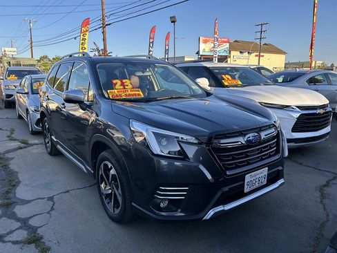 Used 2023 Subaru Forester Touring image 4