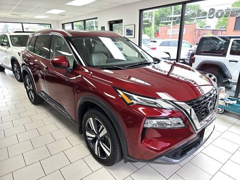 Used 2023 Nissan Rogue SL w/ SL Premium Package AWD/4WD image 3