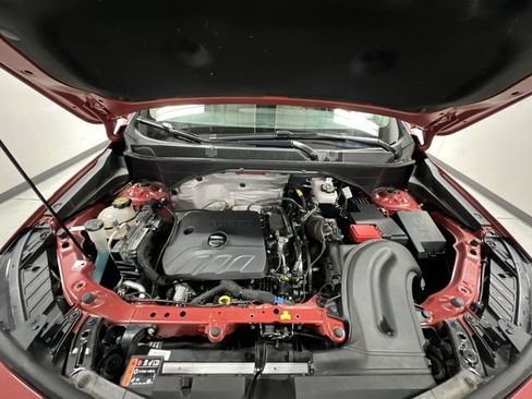 Certified 2024 Buick Encore GX Sport Touring image 27