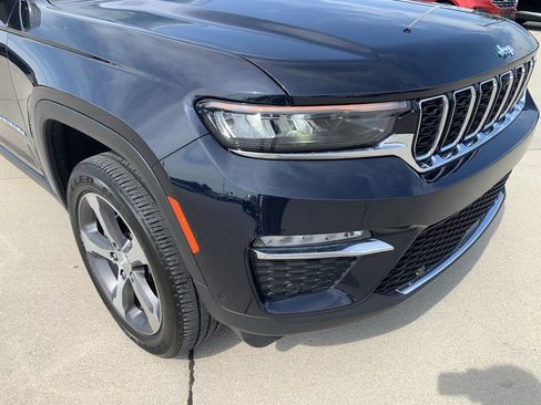 Used 2023 Jeep Grand Cherokee 4WD 4xe w/ Luxury Tech Group II image 13