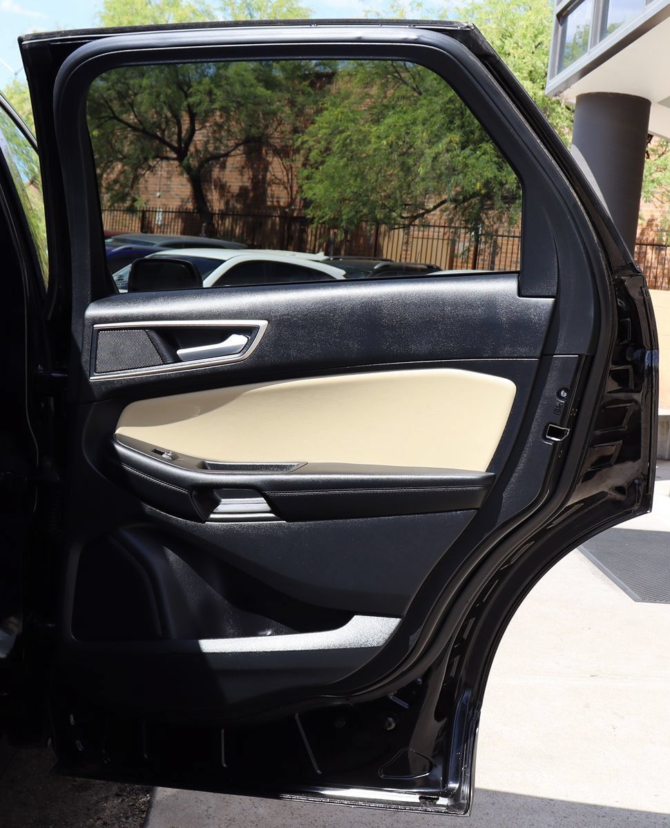 Used 2021 Ford Edge SEL w/ Cargo Accessory Package AWD/4WD image 26