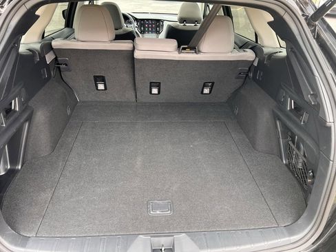 Used 2024 Subaru Outback Premium image 35