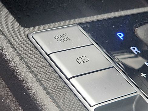 Used 2023 Hyundai Elantra SEL w/ Convenience Package FWD image 25