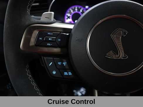 Used 2022 Ford Mustang Shelby GT500 w/ Carbon Fiber Track Pack RWD image 40