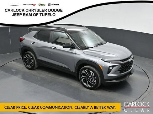 Used 2025 Chevrolet TrailBlazer RS w/ Driver Confidence Package AWD/4WD image 35