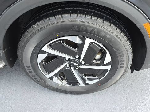 Certified 2023 Kia Sportage LX AWD/4WD image 10