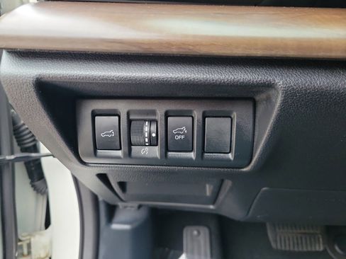 Used 2022 Subaru Outback Limited w/ Popular Package #2 image 27