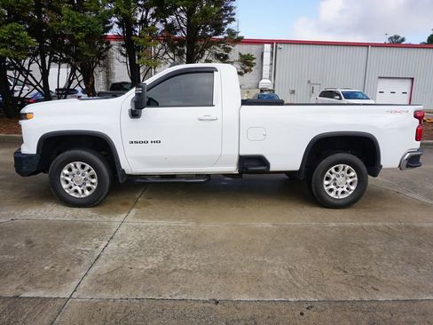 Used 2024 Chevrolet Silverado 3500 LT w/ Convenience Package image 18
