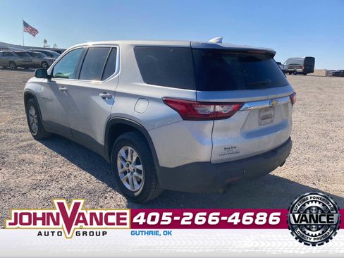Used 2020 Chevrolet Traverse LS image 5