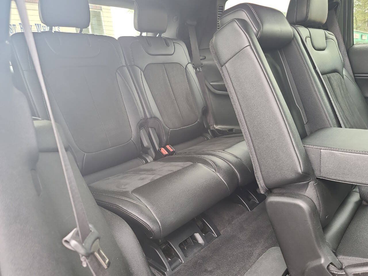 Used 2023 Jeep Grand Cherokee L Laredo RWD image 37