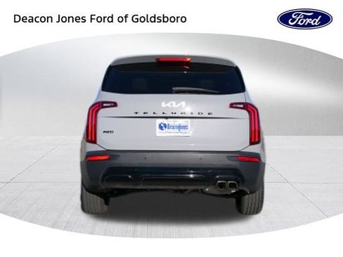 Used 2022 Kia Telluride SX w/ Nightfall Edition Package image 4