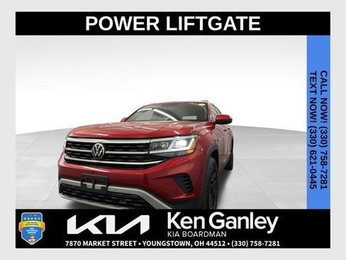 Used 2023 Volkswagen Atlas Cross Sport SE w/ Panoramic Sunroof Package FWD image 1