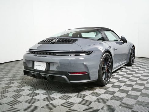 Certified 2026 Porsche 911 Targa 4 GTS AWD/4WD image 32