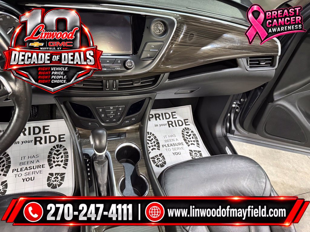 Used 2019 Buick Envision Essence FWD image 17