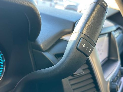 Used 2017 GMC Yukon Denali image 40