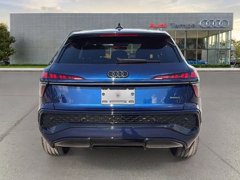 New 2026 Audi Q3 quattro 2.0T AWD/4WD image 4