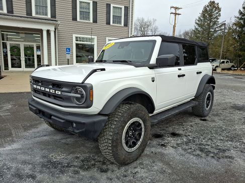 Used 2021 Ford Bronco Big Bend w/ Sasquatch Package image 1