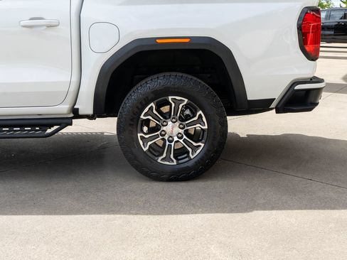 Used 2024 GMC Canyon AT4 w/ AT4 Premium Package AWD/4WD image 30