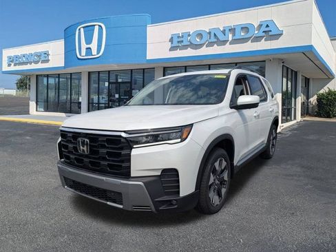 New 2026 Honda Pilot Touring image 6