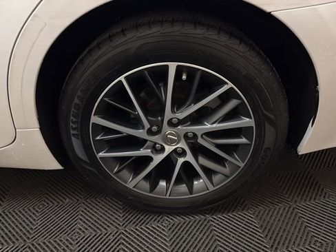 Used 2017 Lexus ES 350 image 27