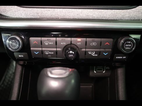 Used 2022 Jeep Compass Latitude w/ Convenience Group image 24