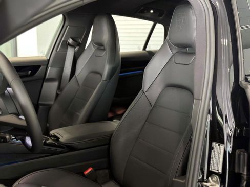 New 2025 Porsche Panamera 4 image 5